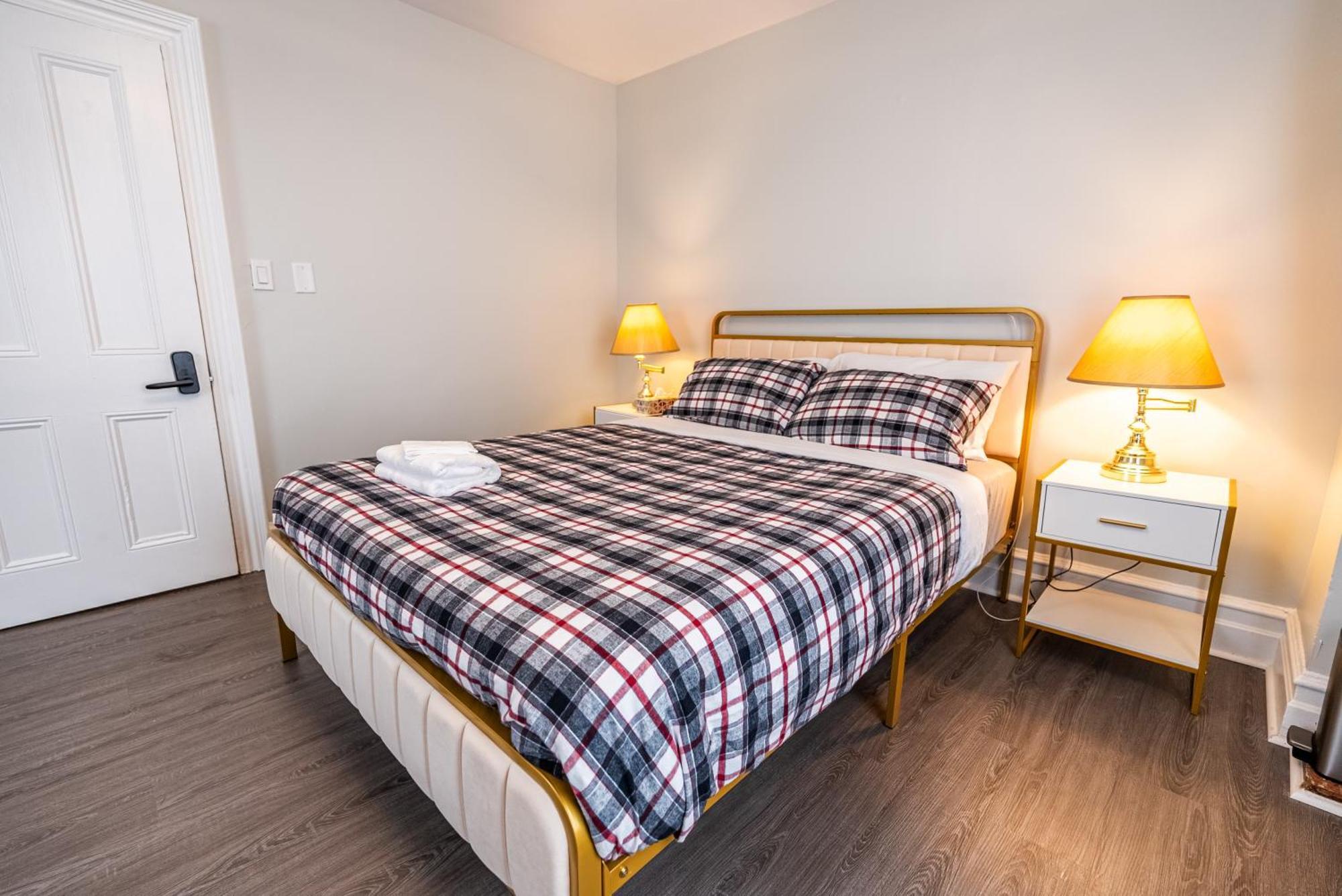 Atlantic Pub & Hotel Glen Robertson Экстерьер фото